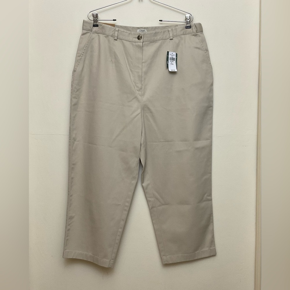 L.L. Bean Bayside Twill Crop Pants Capris Classic Fit Khaki 18 Brand New w/ Tags